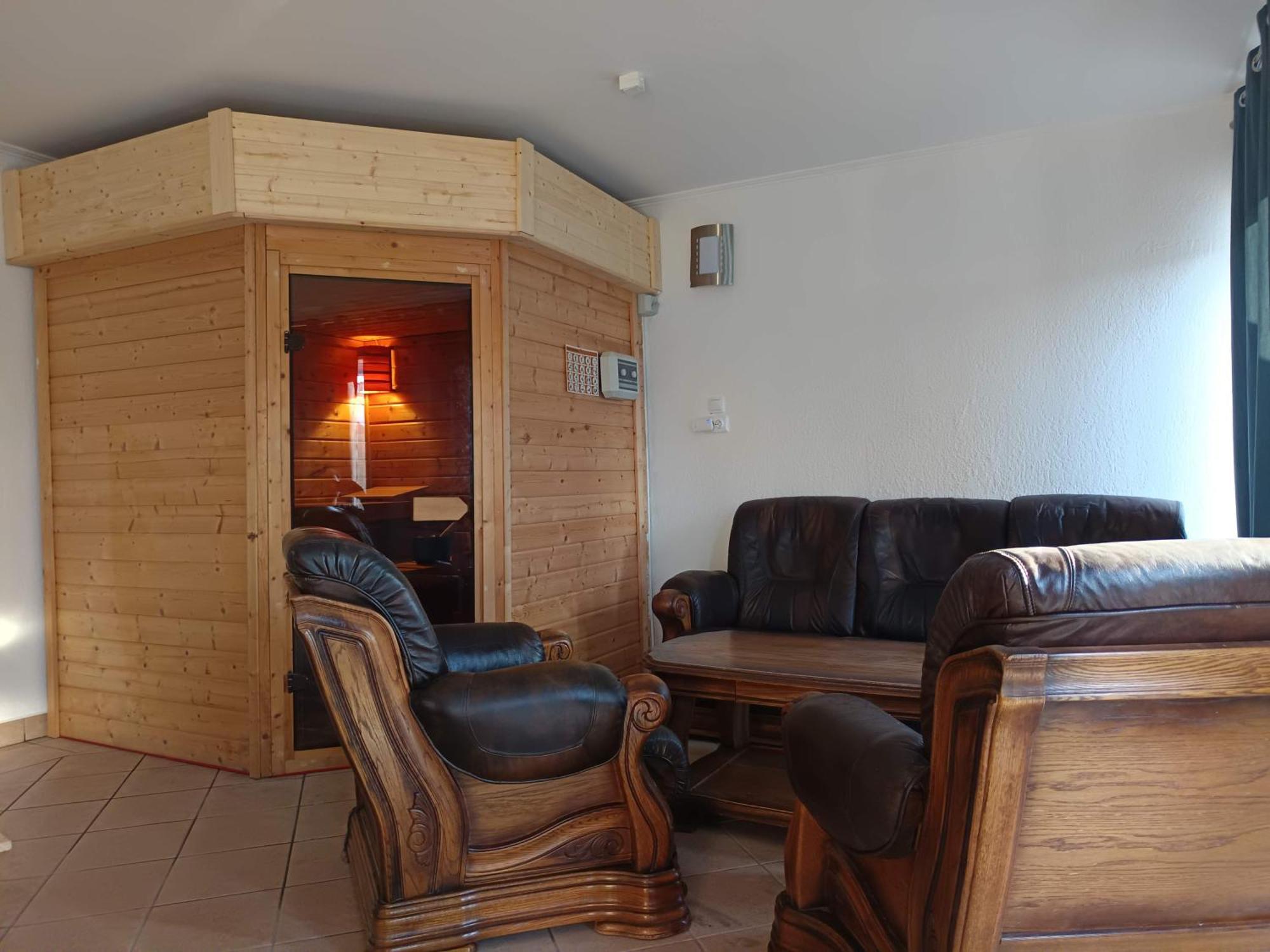 Nikolux Apartman Hajduszoboszlo Exterior photo